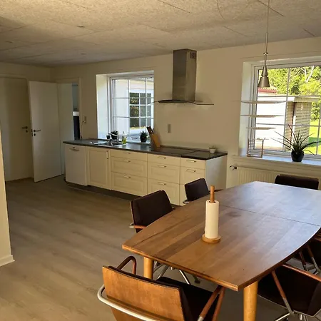 Nyrenoveret Hus Til 2 Personer 公寓