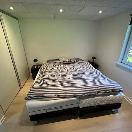 Lejlighed Nyrenoveret Hus Til 2 Personer Arre